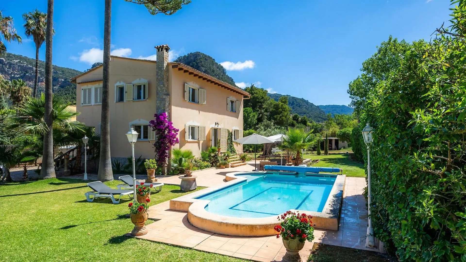 Contactos de Villa Valldemossa